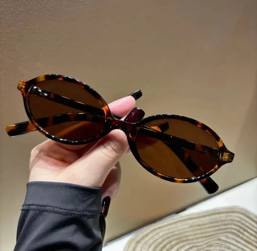 New Oval Shape Sunglasses Clas - đánh giá và giá Vintage Fashion Glasses