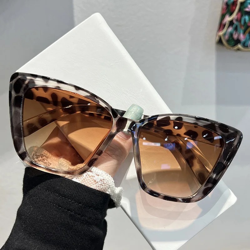Trendy Cat Eye Sunglasses for  - đánh giá và giá Vintage Fashion Glasses