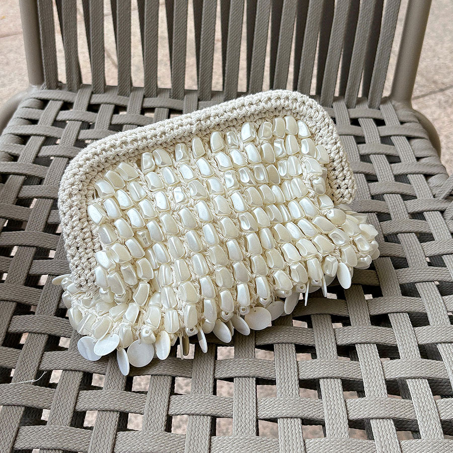 French Hand Woven Beading Clut - đánh giá và giá French Vintage Fashion