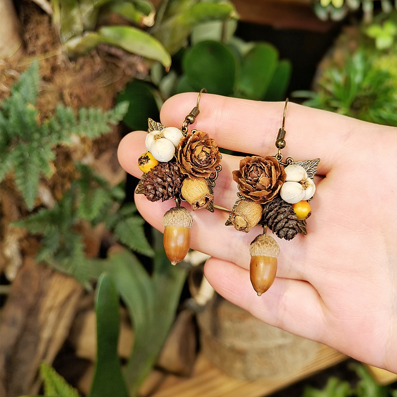 Vintage Wooden Plant Earring U - đánh giá và giá Vintage Fashion Guild