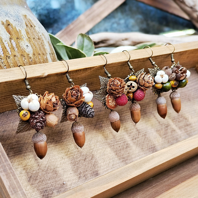 Vintage Wooden Plant Earring U - đánh giá và giá Vintage Fashion Guild